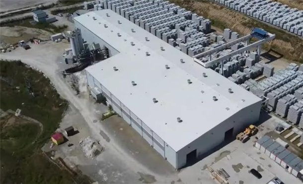 Hala przemysłowa w Lutoryżu